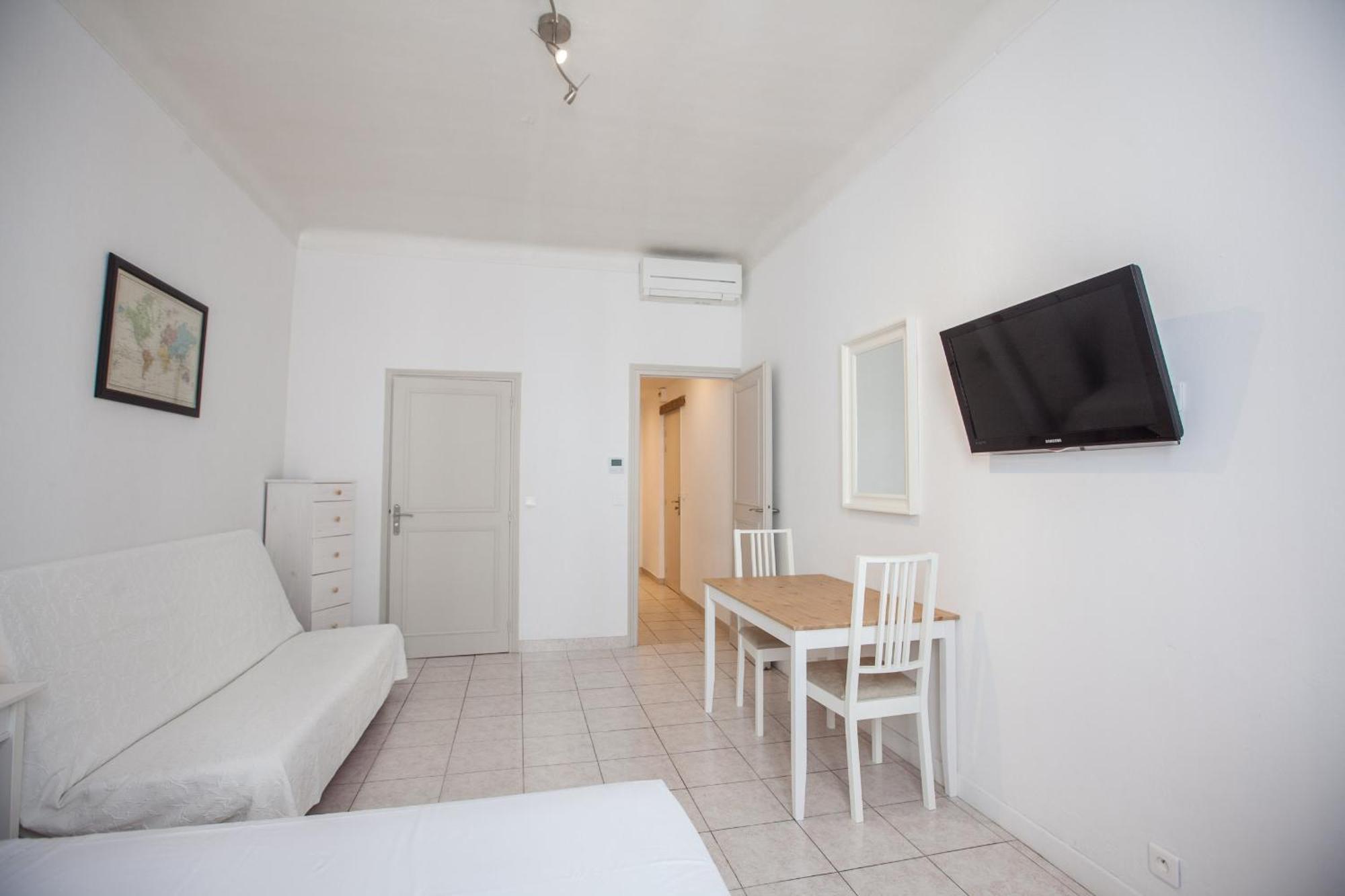 Appartements Foch Кан Екстериор снимка